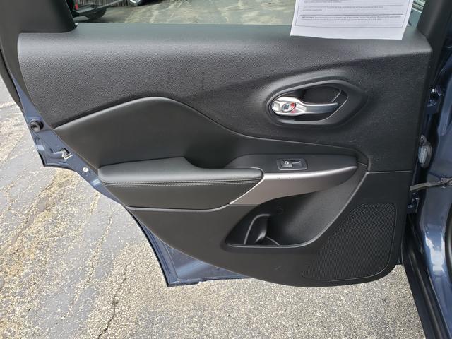 2021 Jeep Cherokee Limited Slate Blue Pearlcoat at Auto Express Rt. 8