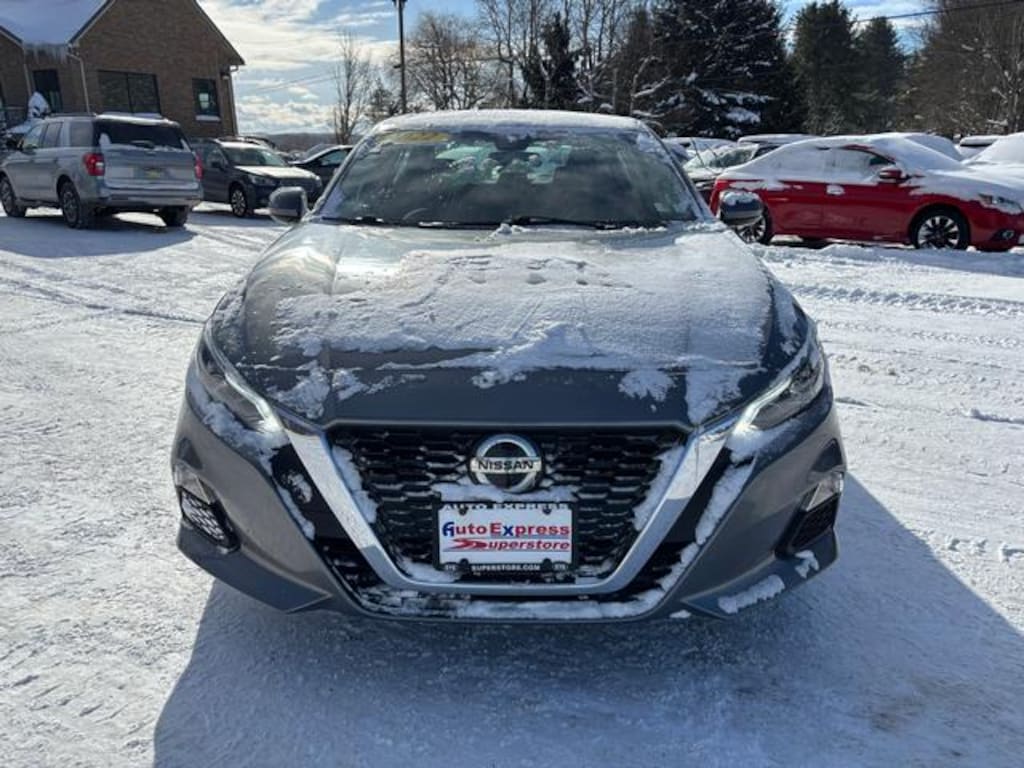 Used 2022 Nissan Altima 2.5 SV Sedan