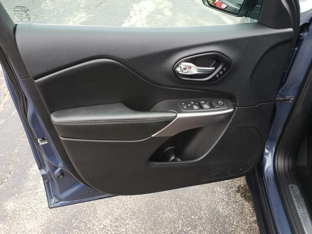 2021 Jeep Cherokee Limited Slate Blue Pearlcoat at Auto Express Rt. 8