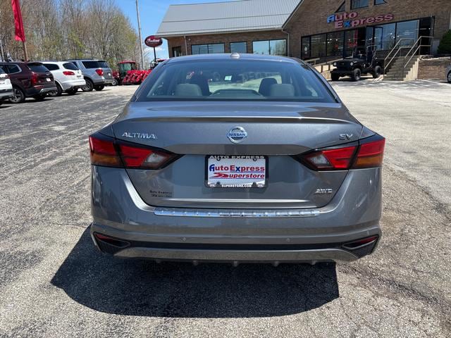 2022 Nissan Altima 2.5 SV - 5