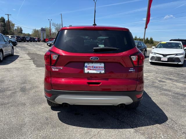 2019 Ford Escape SE Ruby Red Tinted at Premiere Auto Sales