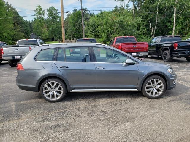 2017 Volkswagen Golf Alltrack TSI - 7
