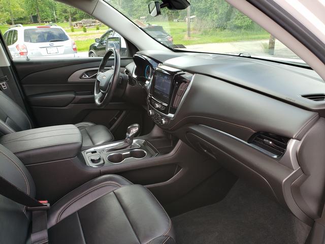 2021 Chevrolet Traverse LT Leather Summit White at Nick Chevrolet