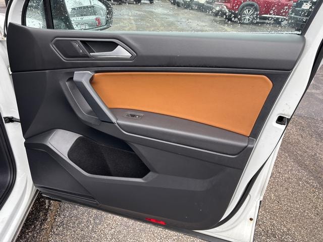 2019 Volkswagen Tiguan 2.0T SE 4MOTION White at Solomon Chevrolet