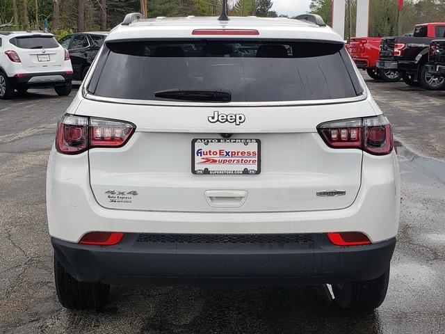 2022 Jeep Compass Latitude Bright White at Auto Express Rt. 8