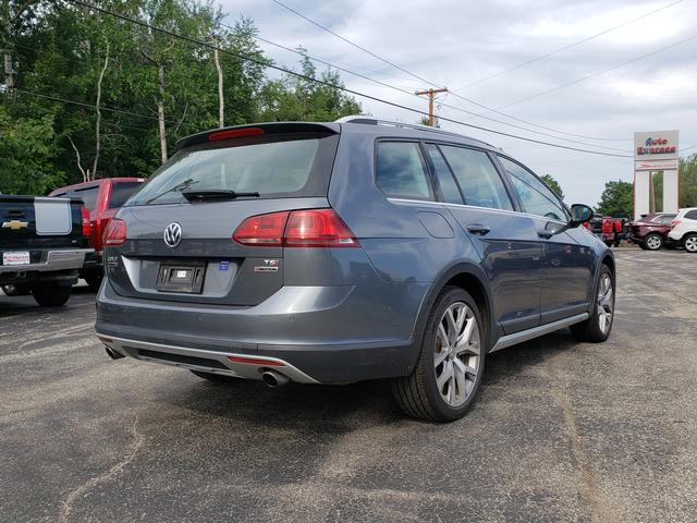 2017 Volkswagen Golf Alltrack TSI - 6