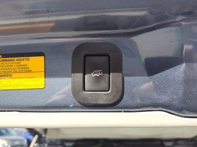 2014 Toyota Sienna photo 10 of 28