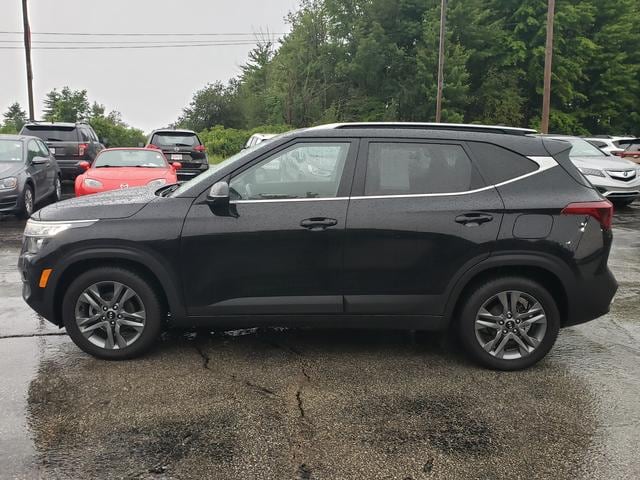 2021 Kia Seltos S - 3