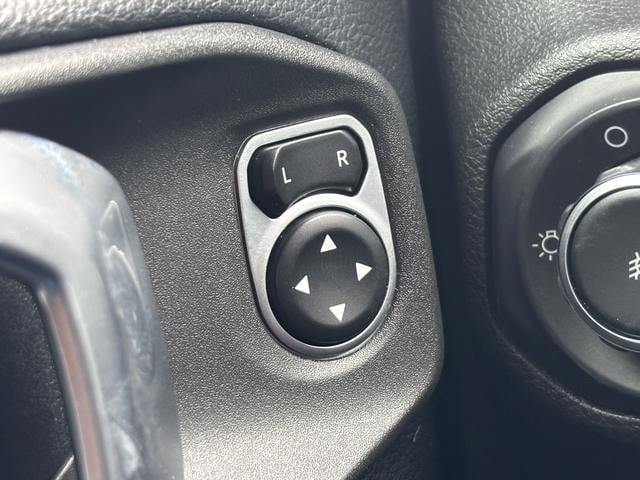 2018 Jeep Wrangler Unlimited Sahara 4x4 Sting-Gray at Solomon Chevrolet