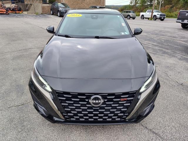 2023 Nissan Altima photo 2 of 28