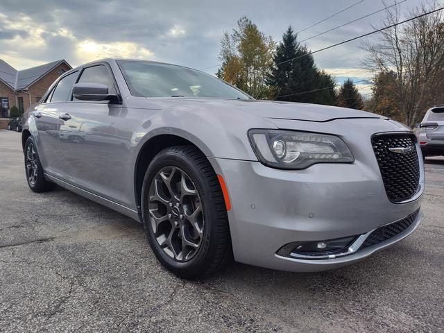 2017 Chrysler 300