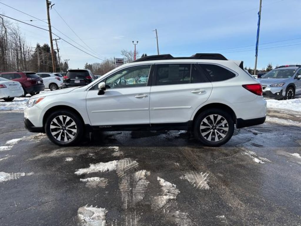 Used 2016 Subaru Outback 2.5i Limited SUV