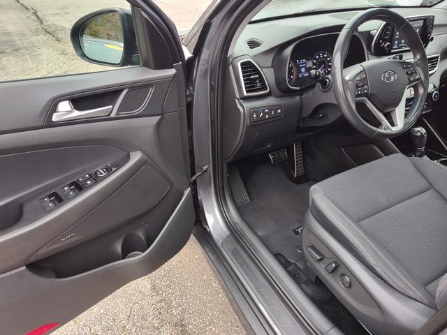 2019 Hyundai Tucson photo 12 of 28