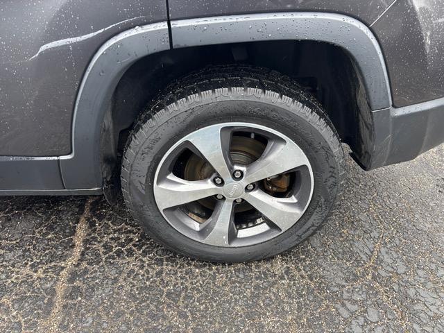 2020 Jeep Cherokee Limited Granite Crystal at Premiere Auto Sales