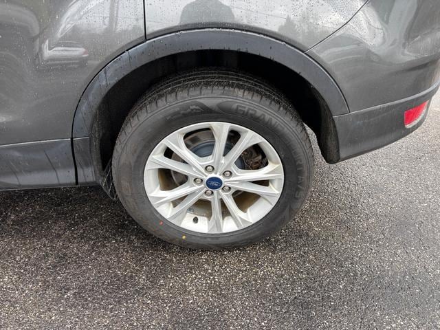 2019 Ford Escape SE Magnetic at Solomon Chevrolet