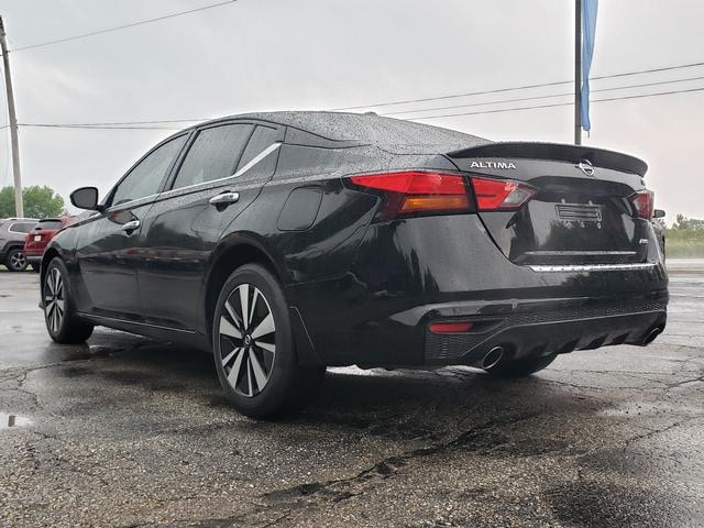2021 Nissan Altima 2.5 SV Super Black at Auto Estates