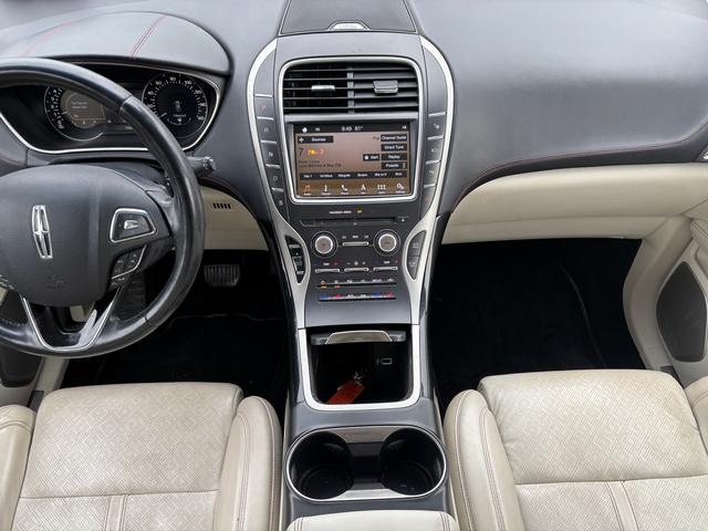 2016 Lincoln MKX  Confidential White 3C (Tri-Coat) at Solomon Chevrolet