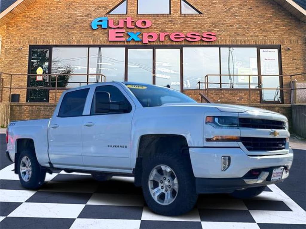 Used 2018 Chevrolet Silverado 1500 LT w/2LT Truck Crew Cab