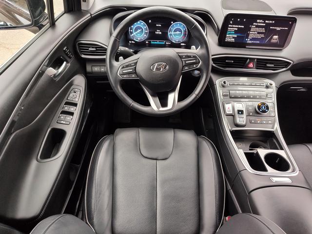 2023 Hyundai Santa Fe photo 17 of 28