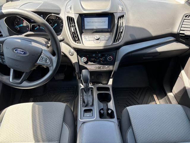 2019 Ford Escape SE Ruby Red Tinted at Premiere Auto Sales