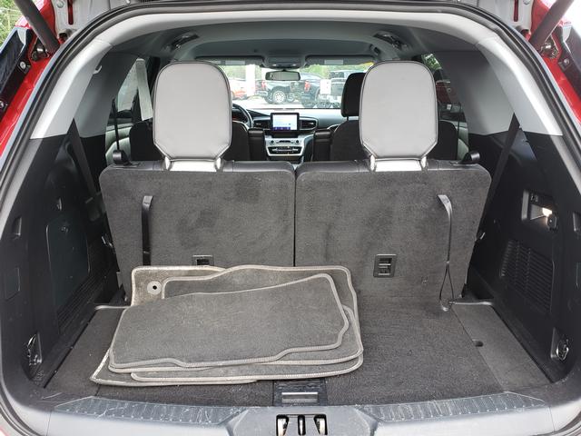 2021 Ford Explorer XLT Rapid Red Tinted at Town & Country Ford