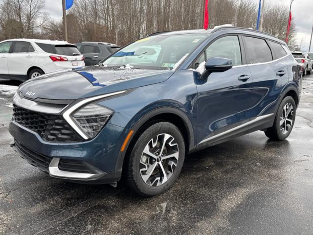 Used 2024 Kia Sportage Hybrid EX SUV