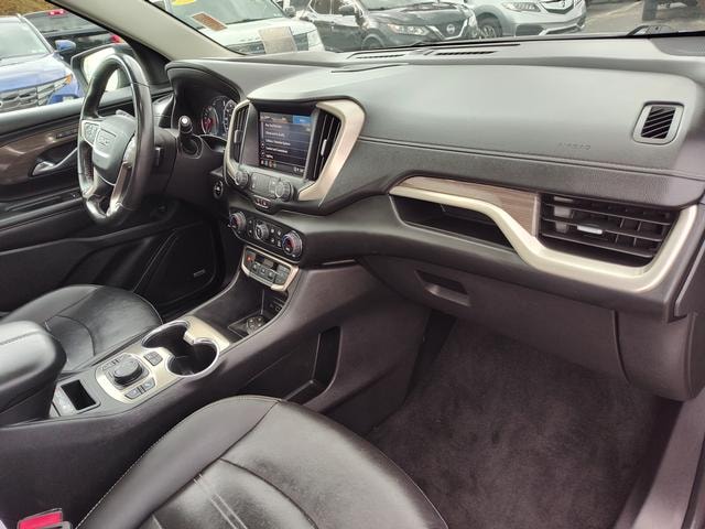 2022 GMC Terrain photo 20 of 28