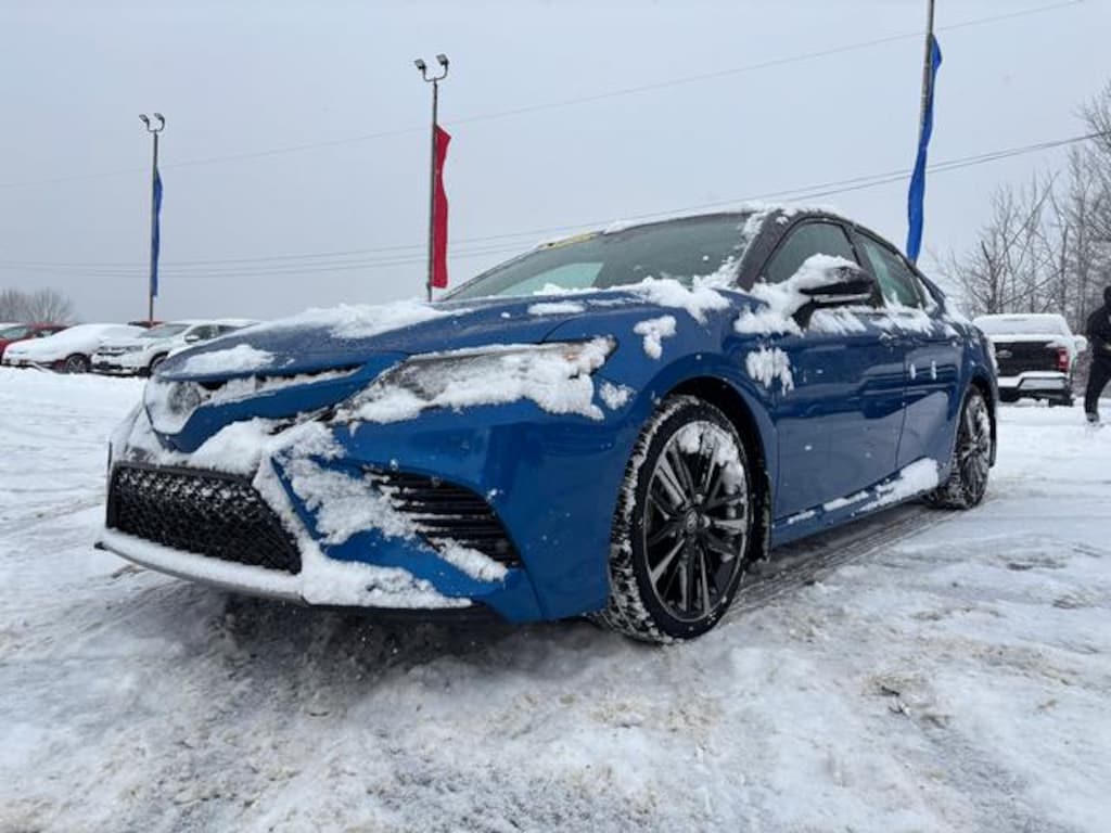 Used 2018 Toyota Camry XSE Sedan