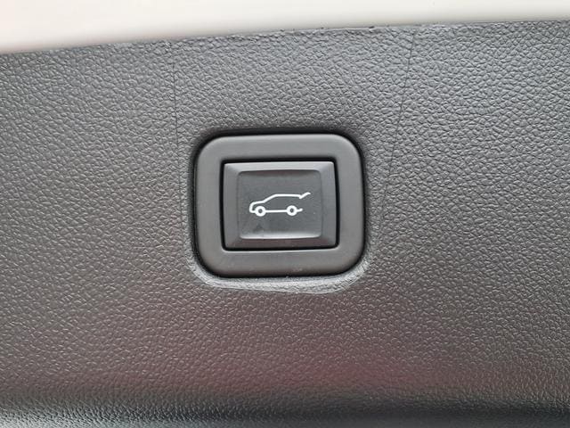 2024 Chevrolet Blazer LT w/2LT Summit White at Solomon Chevrolet