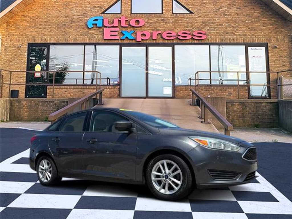 Used 2018 Ford Focus SE Sedan