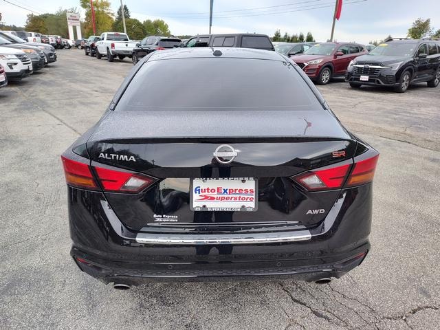 2023 Nissan Altima photo 6 of 28