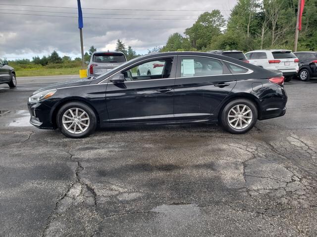 2018 Hyundai Sonata SE photo 2