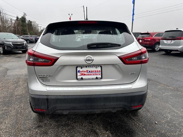 2020 Nissan Rogue Sport S - 5