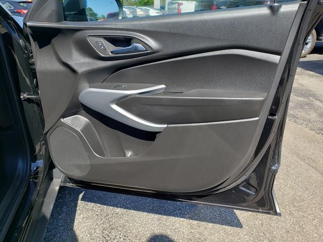 2025 Chevrolet Trax 1RS Mosaic Black at Spitzer Autoworld Chevy Buick GMC Cadillac
