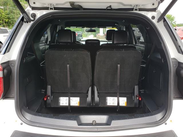 2018 Ford Explorer XLT White at Solomon Chevrolet