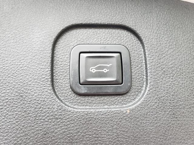 2017 Chevrolet Equinox Premier Iridescent Pearl Tricoat at Solomon Chevrolet