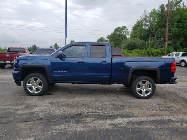 2017 Chevrolet Silverado 1500 LT - 3