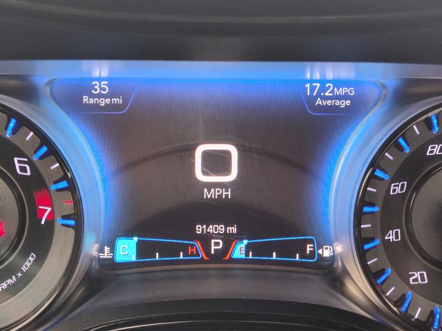 2017 Chrysler 300 photo 27 of 27