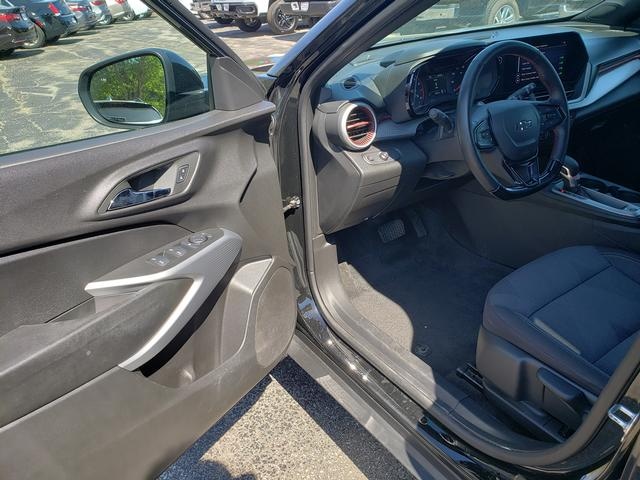 2025 Chevrolet Trax 1RS Mosaic Black at Spitzer Autoworld Chevy Buick GMC Cadillac