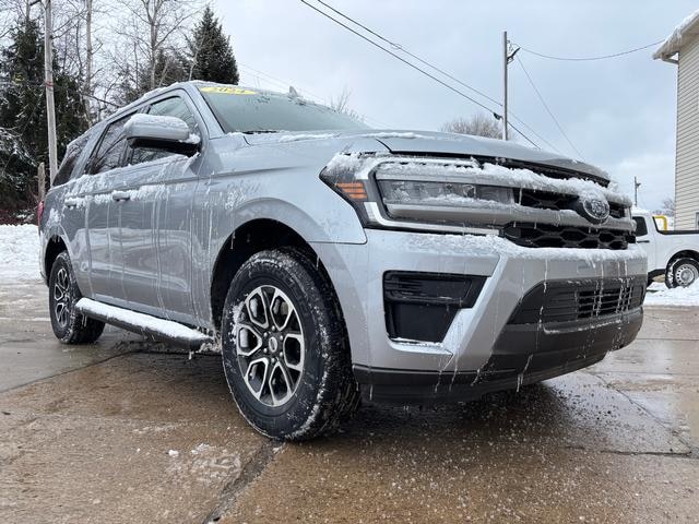 2024 Ford Expedition XLT's photo