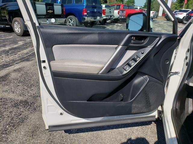 2018 Subaru Forester 2.5i Premium - 11
