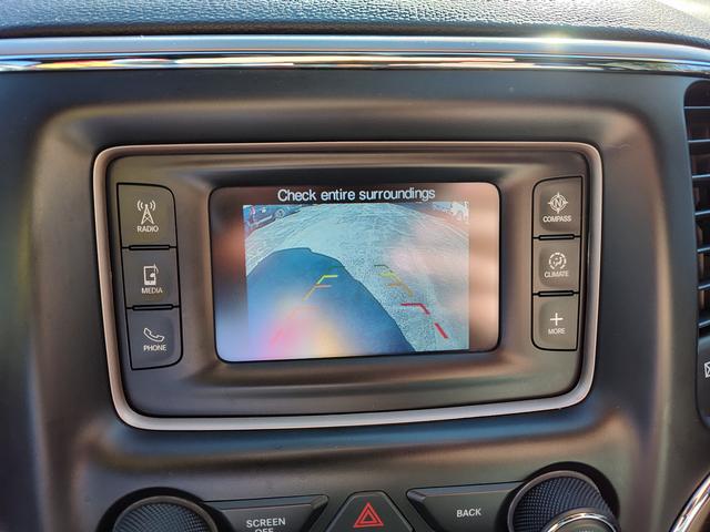 2016 Jeep Grand Cherokee photo 22 of 27