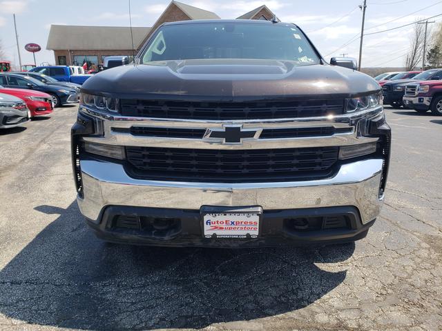 2019 Chevrolet Silverado 1500 LT photo 2