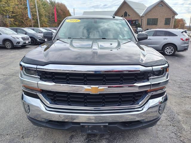 2018 Chevrolet Silverado 1500 photo 2 of 28