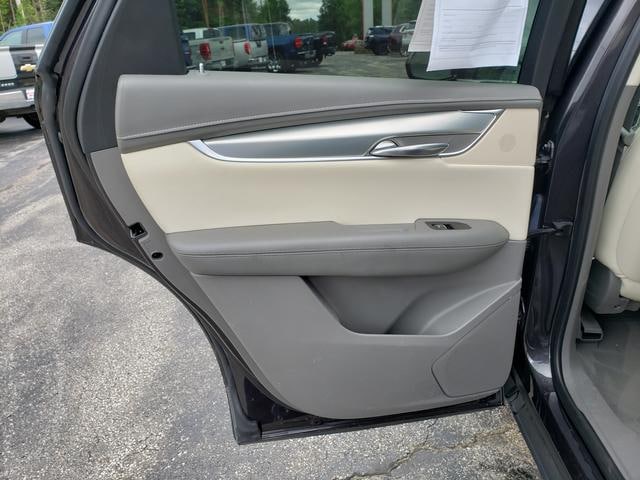 2018 CADILLAC XT5 Luxury Dark Granite at Solomon Chevrolet