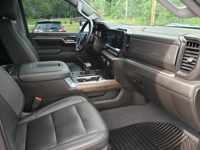 2022 Chevrolet Silverado 1500 LT - Photo 19