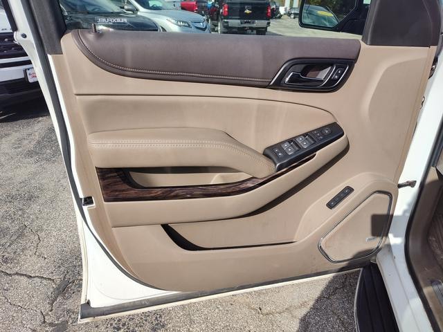 2019 GMC Yukon XL photo 13 of 28
