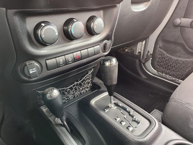2016 Jeep Wrangler JK photo 20 of 28