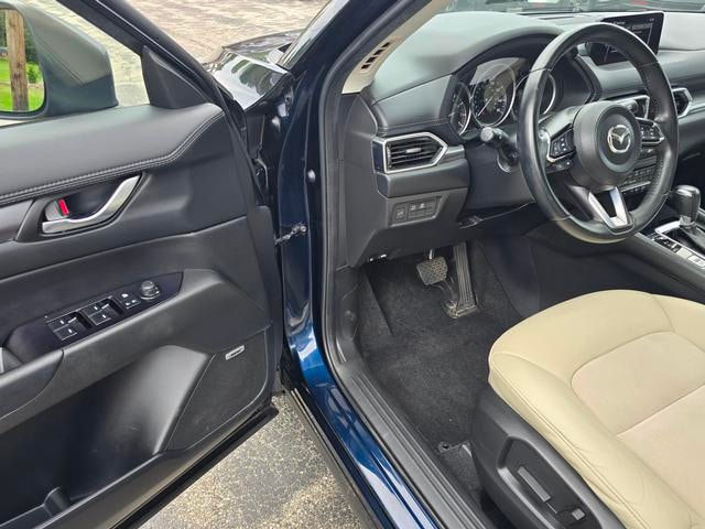 2020 Mazda Mazda CX-5 Touring - 11