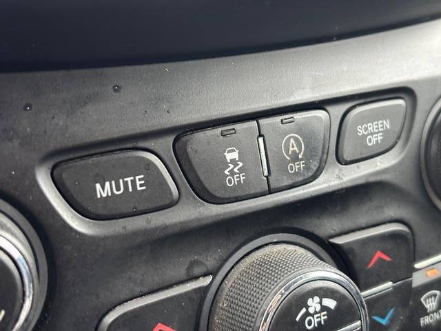 2020 Jeep Cherokee Limited Granite Crystal at Premiere Auto Sales